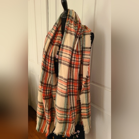 MODCLOTH plaid blanket scarf - Picture 2 of 5